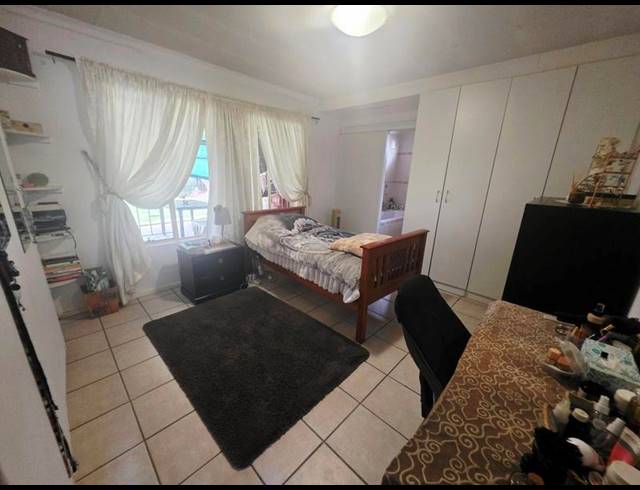 3 BEDROOM CLUSTER FOR SALE IN RHODESFIELD